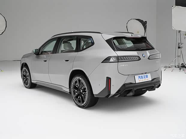 宝马全新iX3长轴距版成都车展预售，双电机四驱CLTC续航超900km  第5张