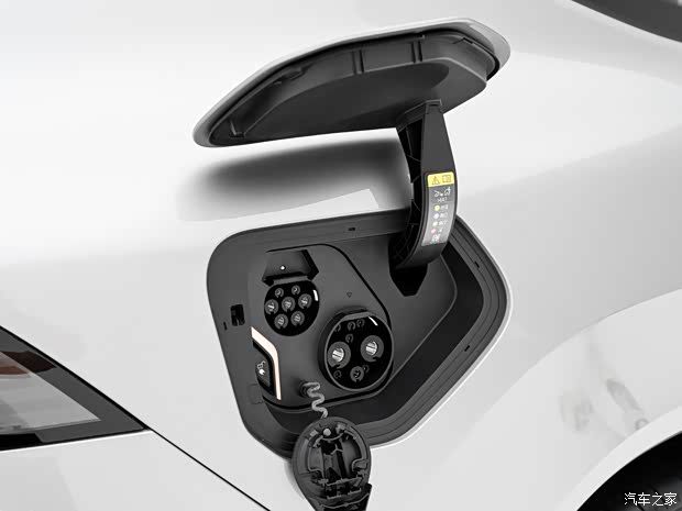 宝马全新iX3长轴距版成都车展预售，双电机四驱CLTC续航超900km  第14张