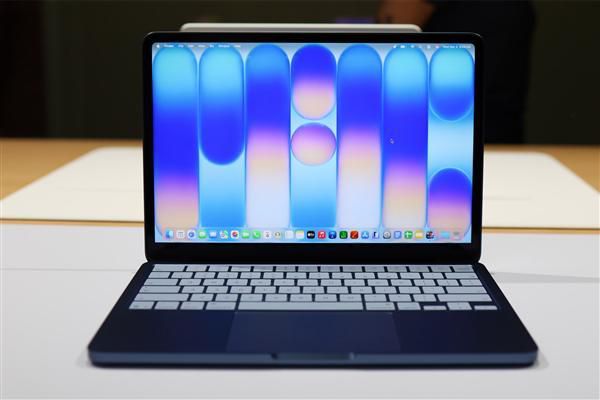 苹果全线涨价：Mac最高涨3500元，iPad最高涨1800元，股价当日跌6.1