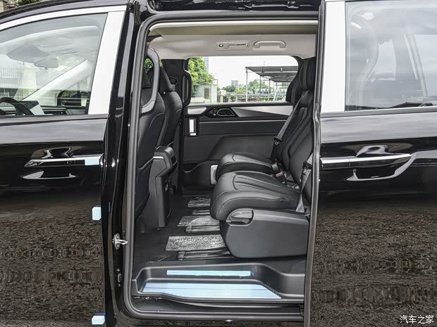 比亚迪领汇M9正式上市 两款车型指导价18.88万至19.98万元  第9张