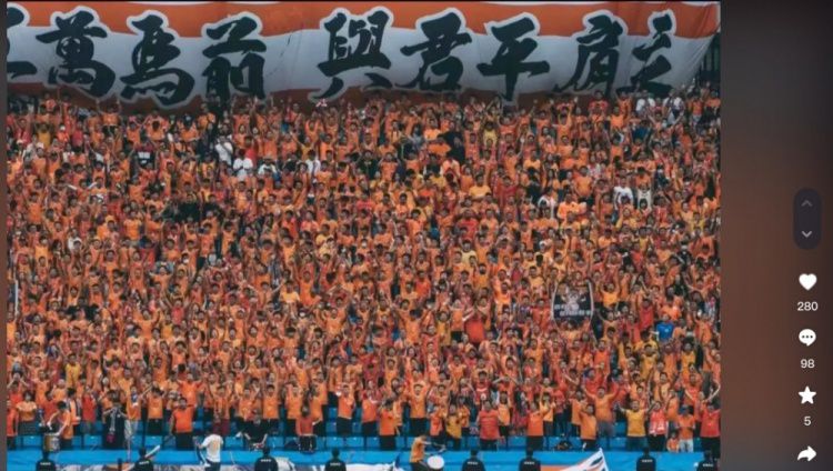 张卫更新社媒疑似告别青岛海牛，本赛季仅出场2次