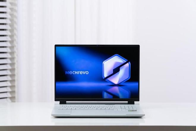 机械革命苍龙 18 Pro搭载锐龙9 9955HX与RTX 5070推出新配置  第1张