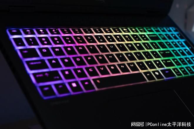 HyperX暗影精灵MAX旗舰游戏本面向硬核玩家与大学新生  第6张