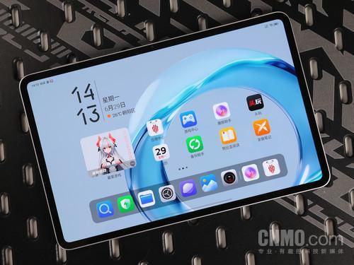 红魔发布小尺寸性能平板 5 Pro，瞄准游戏细分赛道