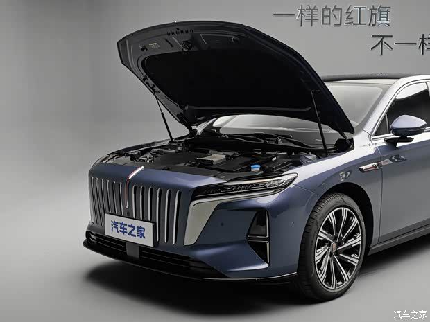 全新红旗H7完成迭代升级 外观造型向年轻化方向调整 第12张 全新红旗H7完成迭代升级 外观造型向年轻化方向调整 第12张