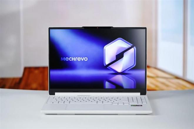 长江存储PC42Q QLC SSD搭载机械革命蛟龙16Pro，实测性能媲美TLC旗舰  第3张