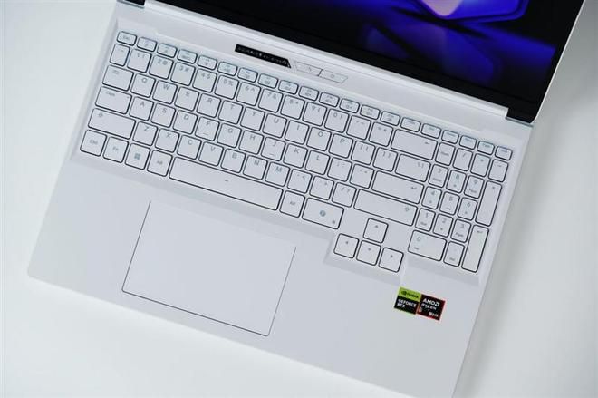 长江存储PC42Q QLC SSD搭载机械革命蛟龙16Pro，实测性能媲美TLC旗舰  第8张