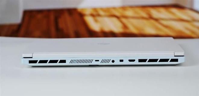 长江存储PC42Q QLC SSD搭载机械革命蛟龙16Pro，实测性能媲美TLC旗舰  第14张