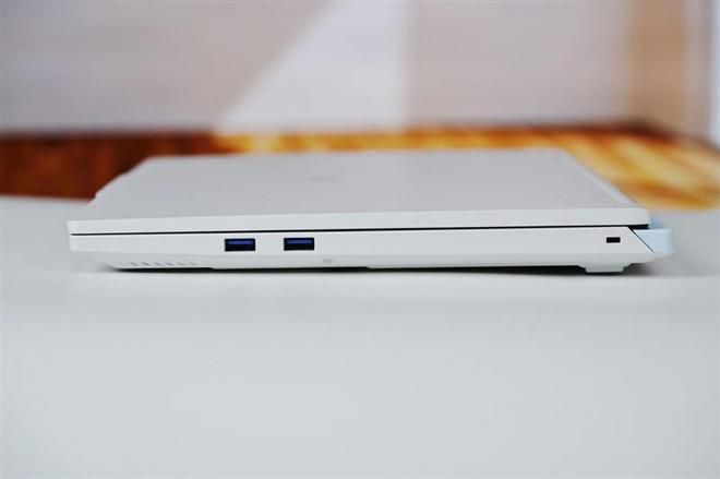 长江存储PC42Q QLC SSD搭载机械革命蛟龙16Pro，实测性能媲美TLC旗舰  第13张