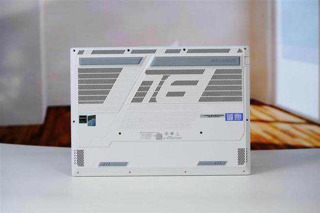 长江存储PC42Q QLC SSD搭载机械革命蛟龙16Pro，实测性能媲美TLC旗舰  第17张