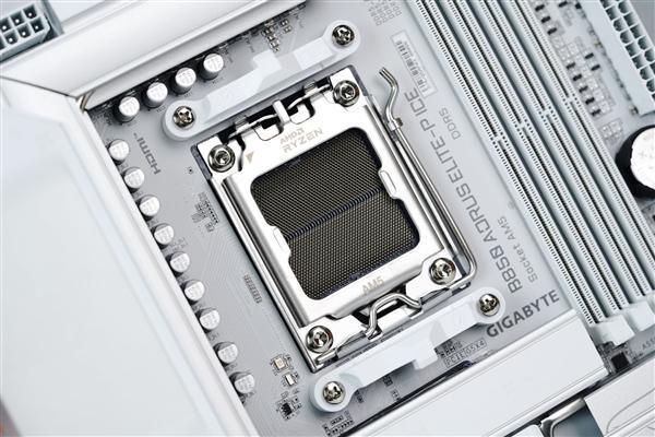 技嘉推出B850 AORUS ELITE-P ICE雕妹主板 游戏性能最高提升18  第7张