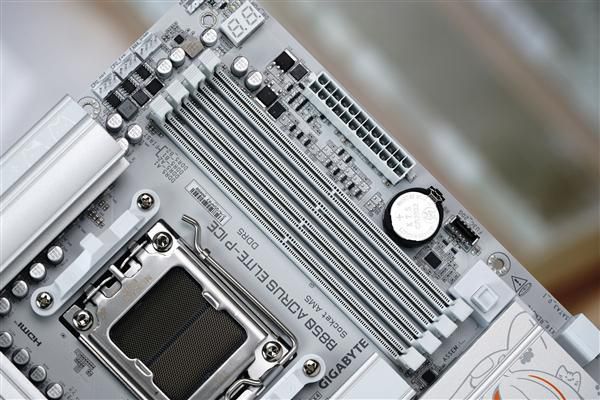 技嘉推出B850 AORUS ELITE-P ICE雕妹主板 游戏性能最高提升18  第9张