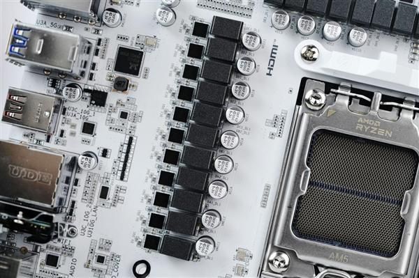 技嘉推出B850 AORUS ELITE-P ICE雕妹主板 游戏性能最高提升18  第22张
