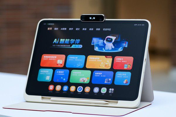 学而思发布T6系列旗舰学习机 推出培优AI家教与英语学习体系