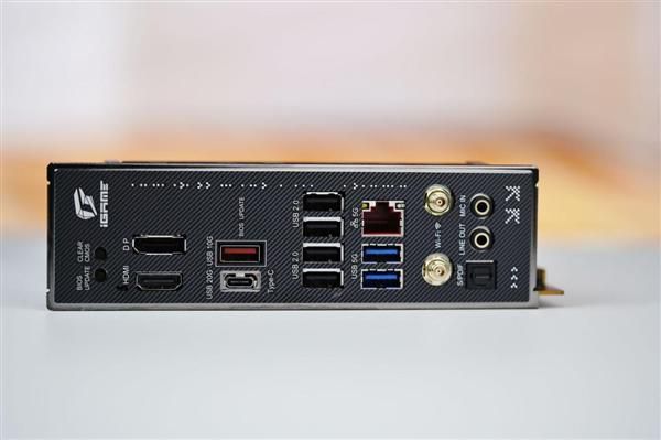 七彩虹iGame B850I MINI OC V14主板上市,首发价1399元 第14张 七彩虹iGame B850I MINI OC V14主板上市,首发价1399元 第14张