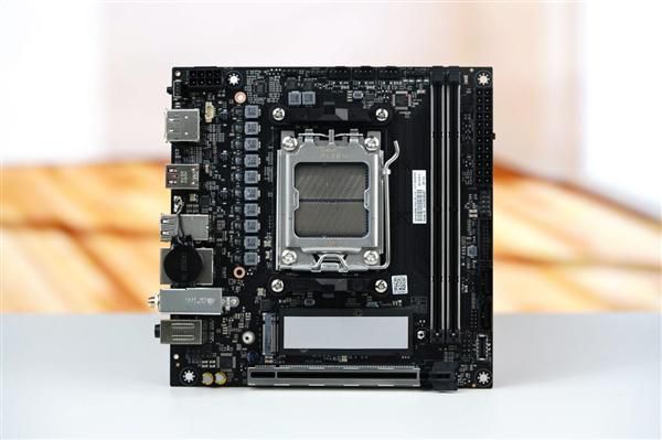 七彩虹iGame B850I MINI OC V14主板上市,首发价1399元 第15张 七彩虹iGame B850I MINI OC V14主板上市,首发价1399元 第15张