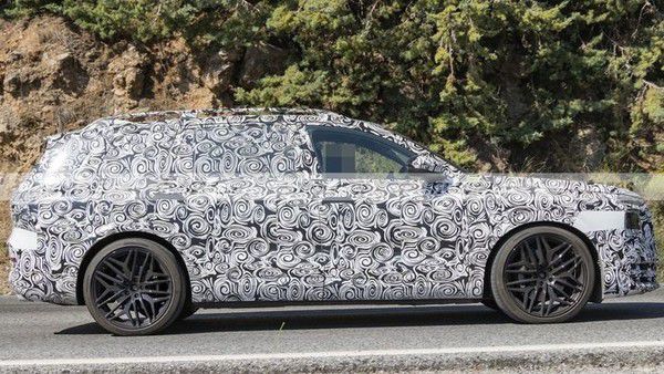 奥迪全新旗舰SUV Q9 Horch版进入最后准备阶段  第3张