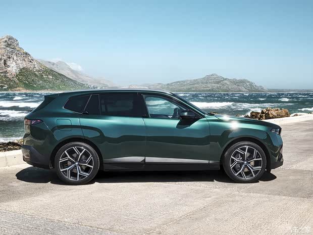 宝马X5 M60计划2027年推出搭载448kW V8发动机  第2张