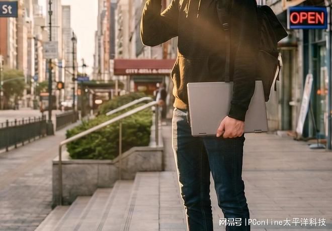 轻薄本与高性能本之争：消费者陷入便携与性能的“鱼与熊掌”