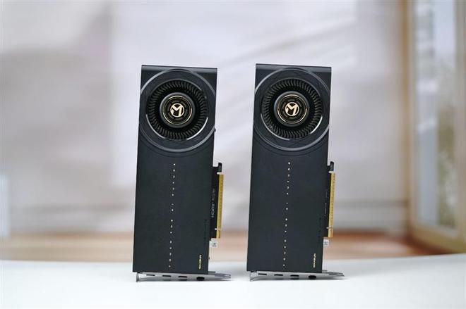 Intel 2026年第一季度推出32GB显存专业显卡 Arc Pro B70,定价仅为24GB竞品一半 第2张 Intel 2026年第一季度推出32GB显存专业显卡 Arc Pro B70,定价仅为24GB竞品一半 第2张