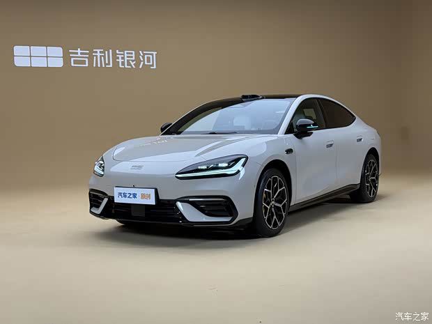 吉利银河TT正式发布 定位AI纯电运动中大型轿车 第2张 吉利银河TT正式发布 定位AI纯电运动中大型轿车 第2张