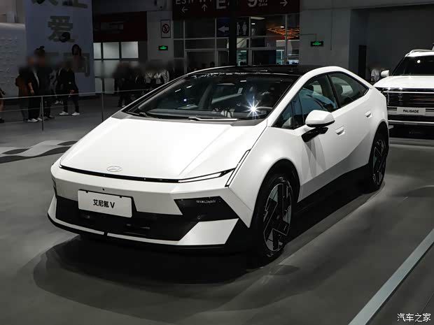 北京现代IONIQ V公布8款车身颜色 涵盖哑光漆与素色漆 第2张 北京现代IONIQ V公布8款车身颜色 涵盖哑光漆与素色漆 第2张