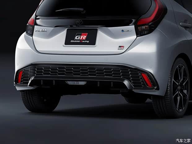 丰田Aqua GR Sport官图发布,售价323.84万日元 第5张 丰田Aqua GR Sport官图发布,售价323.84万日元 第5张
