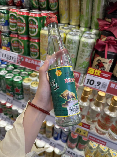 一担粮蓝特42度清香白酒定价约35元 低杂醇专利工艺指向日常佐餐与小酌场景 第8张 一担粮蓝特42度清香白酒定价约35元 低杂醇专利工艺指向日常佐餐与小酌场景 第8张