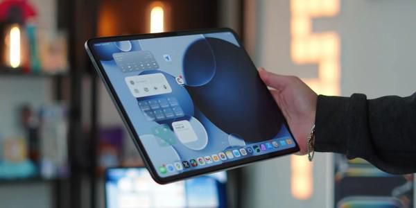 苹果被传今年推出折叠屏iPhone与触控MacBook，或改变iPad定位