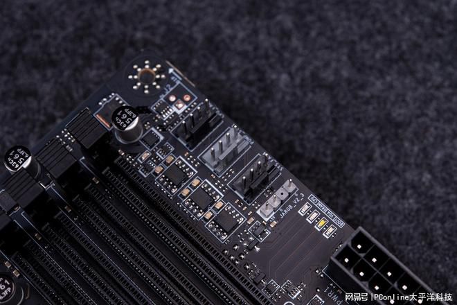 AM5平台进入第三年 X870E与B850芯片组定位分化 第24张 AM5平台进入第三年 X870E与B850芯片组定位分化 第24张