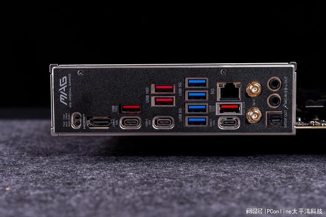 AM5平台进入第三年 X870E与B850芯片组定位分化 第26张 AM5平台进入第三年 X870E与B850芯片组定位分化 第26张