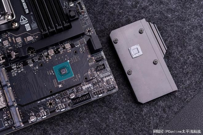 AM5平台进入第三年 X870E与B850芯片组定位分化 第39张 AM5平台进入第三年 X870E与B850芯片组定位分化 第39张