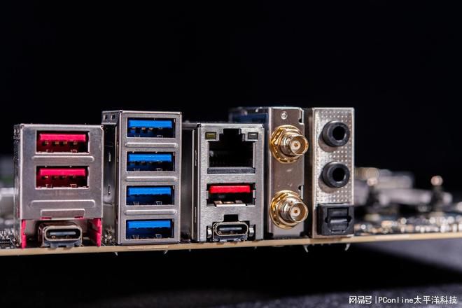 AM5平台进入第三年 X870E与B850芯片组定位分化 第40张 AM5平台进入第三年 X870E与B850芯片组定位分化 第40张