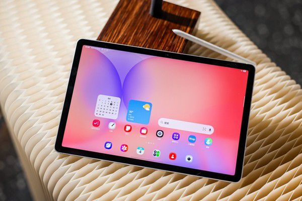 三星Galaxy Tab S11系列发布：瞄准暑期出游场景的AI平板