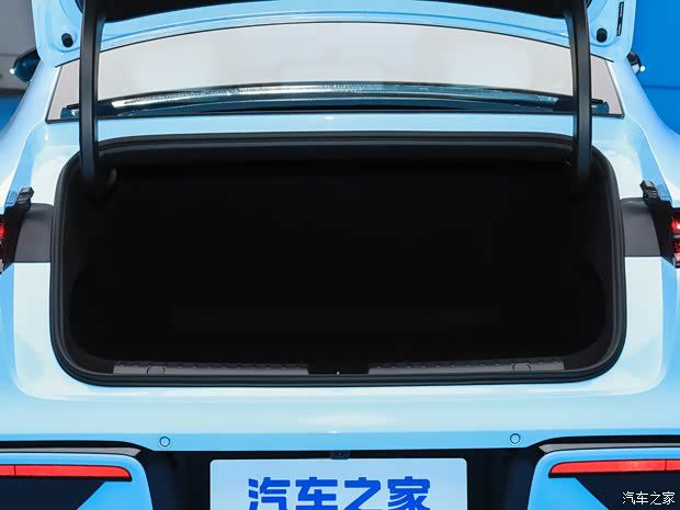 吉利银河推出纯电中大型轿车银河TT 全系搭载800V高压平台 第33张 吉利银河推出纯电中大型轿车银河TT 全系搭载800V高压平台 第33张