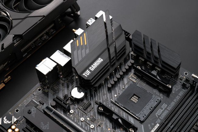 AMD推出锐龙7 5800X3D十周年纪念版处理器 引入碳纳米管导热垫技术 第4张 AMD推出锐龙7 5800X3D十周年纪念版处理器 引入碳纳米管导热垫技术 第4张