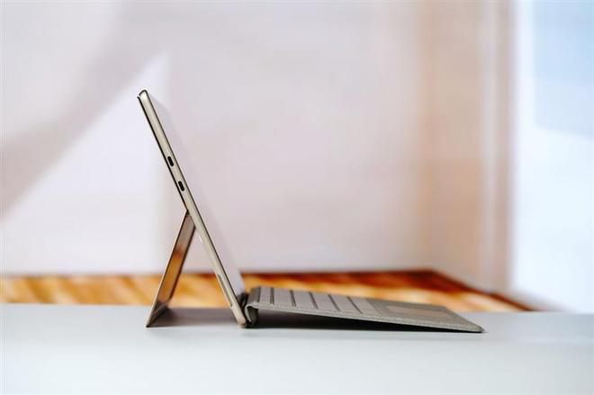 新一代Surface Pro 13英寸发布：ARM骁龙处理器搭配3:2屏幕  第6张