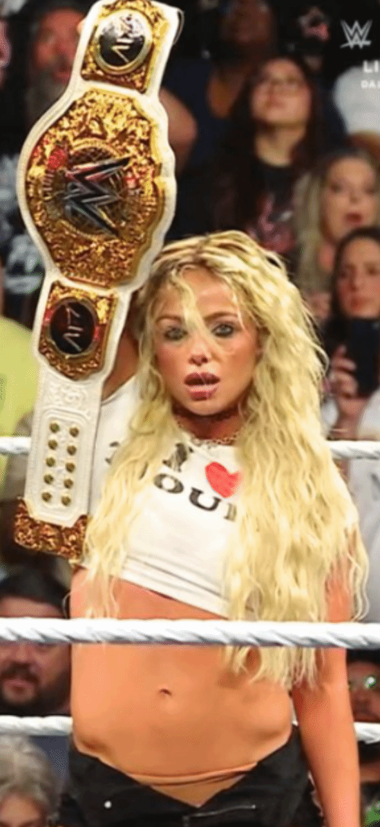 太阳报：WWE RAW直播丽芙·摩根遭遇服饰故障引发热议
